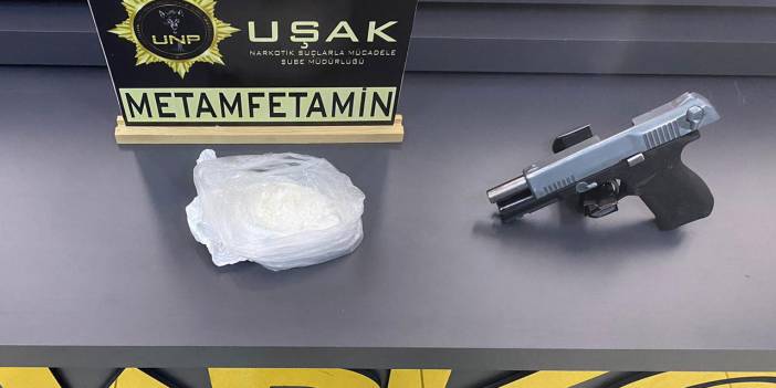 Uşak polisi zehir tacirlerini paketledi