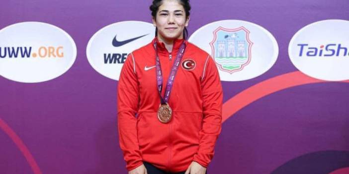 Uşaklı Ayşe Erkan Avrupa'da gururumuz oldu