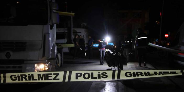 Son Dakika: Uşak'ta tır ile çarpışan motosikletin sürücüsü öldü
