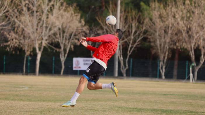 Uşakspor lider Balıkesirspor’la deplasmanda karşı karşıya geliyor
