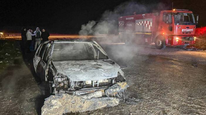 Uşak'ta yanan otomobilden ceset çıktı