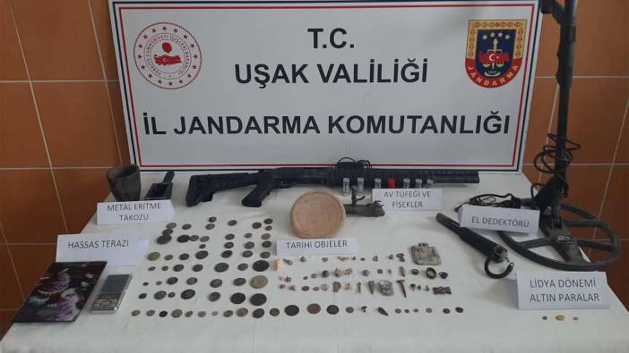 Uşak’ta tarihi eserleri satmaya çalışan şahıs jandarmanın operasyonuyla yakalandı