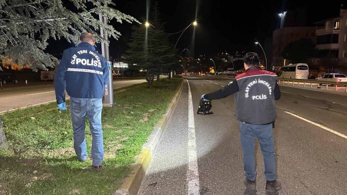 Uşak'ta yolun karşısına geçmeye çalışan kadın canından oldu