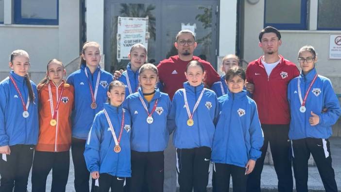 Uşak Karate Özlem Spor Kulübü 11 Madalya Kazandı