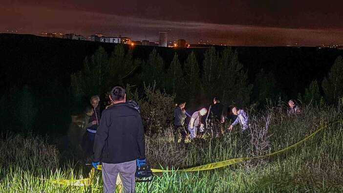 Uşak'ta Boğazı Kesilmiş Erkek Cesedi Bulundu