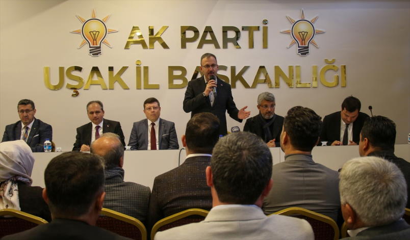 aa-20221127-29567860-29567858-genclik-ve-spor-bakani-kasapoglu-usakta.jpg