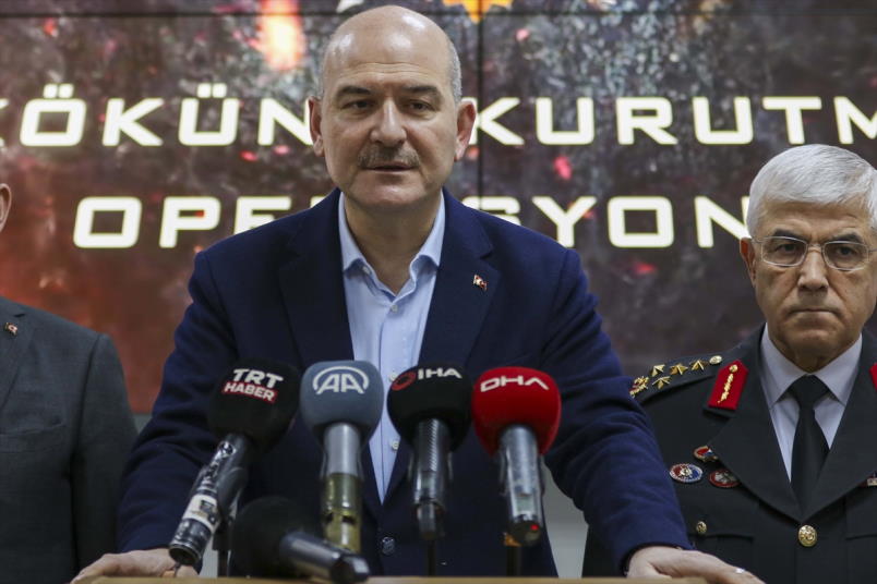 aa-20230110-29952103-29952100-icisleri-bakani-suleyman-soylu-usakta-kokunu-kurutma-operasyonuna-iliskin-aciklama-yapti.jpg