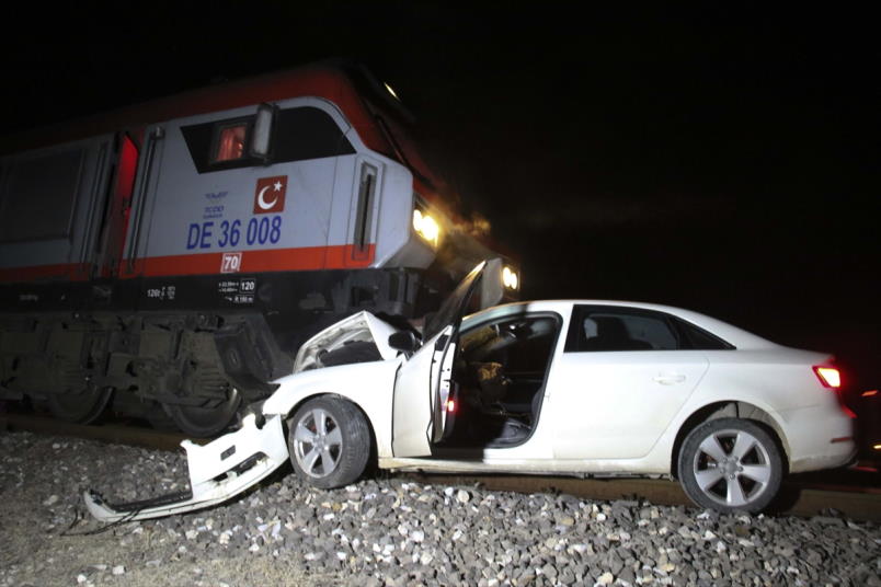 tren-kaza1.jpg