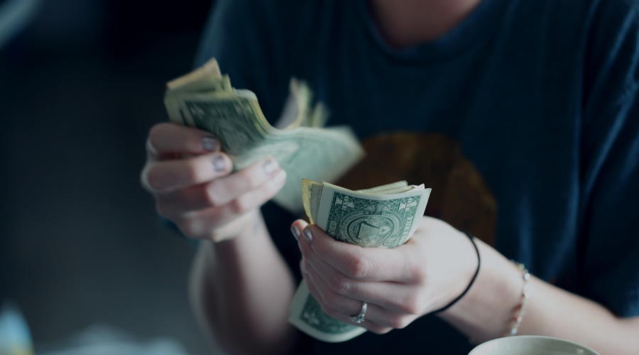 2023/02/25/dolar-2.jpg