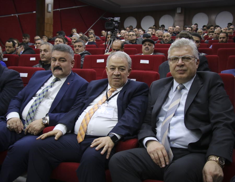 aa-20230311-30542288-30542285-usak-deri-karma-osbde-baskanliga-coskun-gungor-secildi.jpg