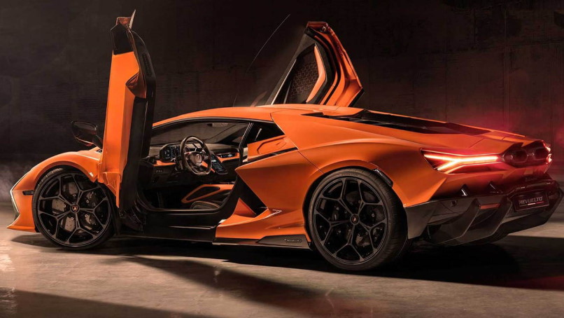 lamborghini-revuelto-1.jpeg