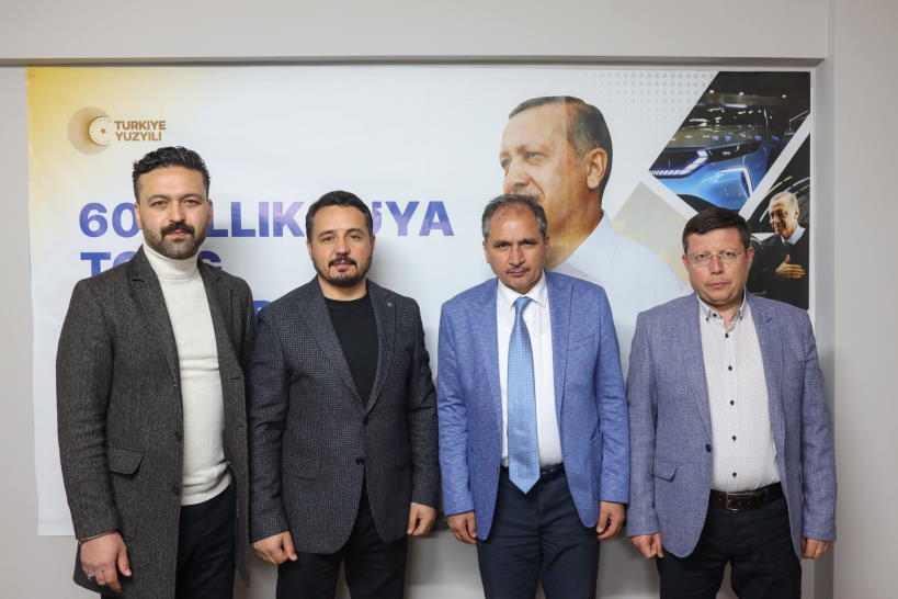 ak-parti-usak-il-baskani.jpg