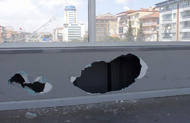 aa-20230425-30955381-30955379-usakta-ust-gecide-zarar-veren-kisiler-hakkinda-suc-duyurusu.jpg