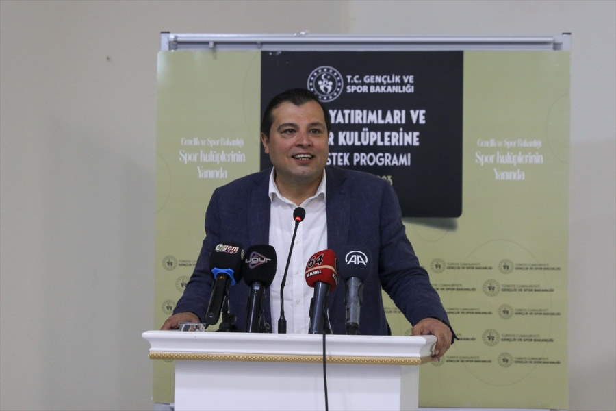 aa-20230503-31030585-31030580-usakta-amator-spor-kuluplerine-ayni-ve-nakdi-destek.jpg