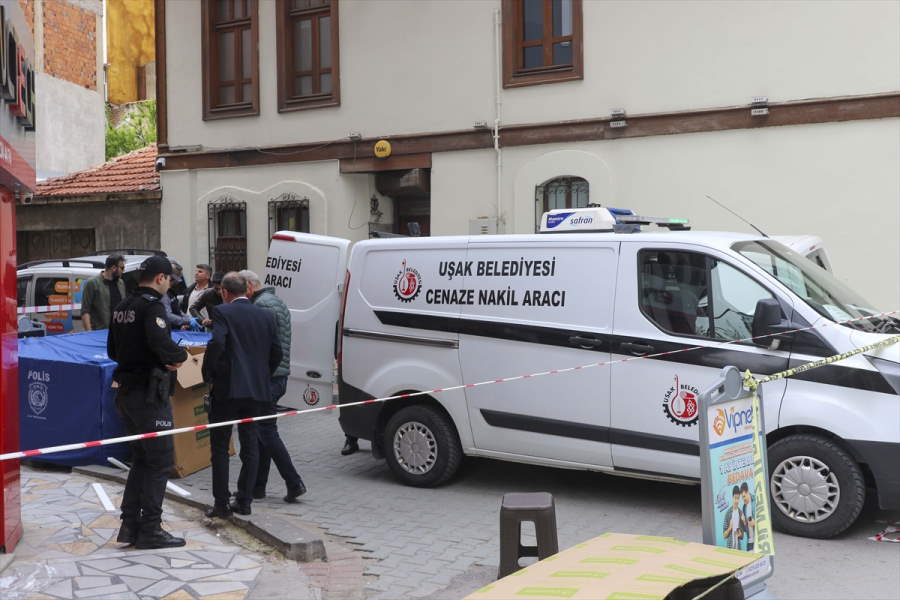 aa-20230503-31032768-31032767-usakta-annesi-tarafindan-6-kattan-asagiya-atilan-bebek-oldu.jpg