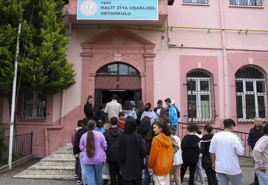 usakta-lgs-merkezi-sinavi-basladi1.jpg