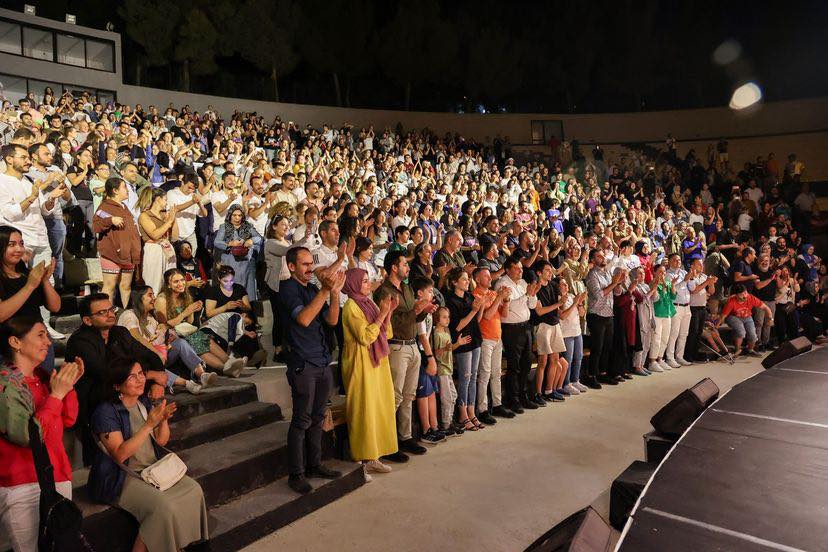 usak-belediyesi-5-uluslararasi-tiyatro-festivali-1.jpg