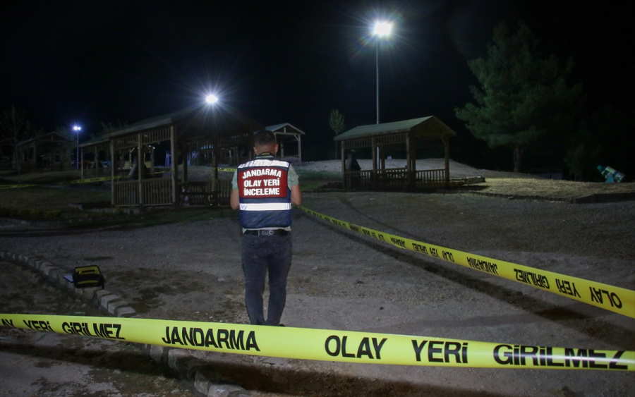 usakta-silahli-kavgada-bir-kisi-yaralandi-1.jpg
