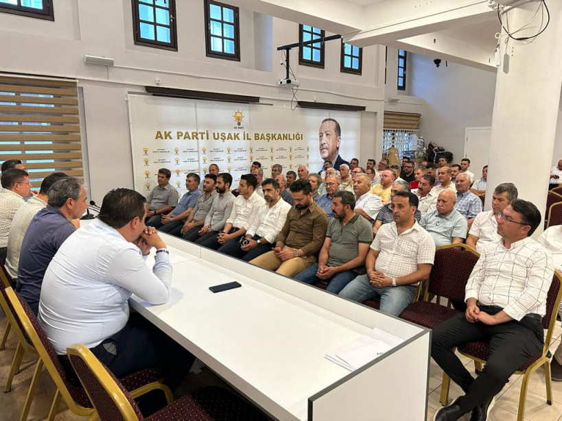 ak-parti-usak-yeni-yonetim-kurulu-1.jpg