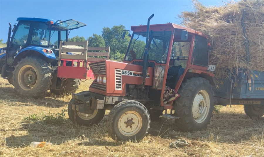 aa-20230803-31832613-31832611-usakta-iki-traktor-arasinda-kalan-kisi-agir-yaralandi.jpg