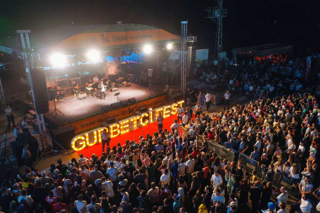 huseyin-kagit-gurbetci-festivali-3.jpg
