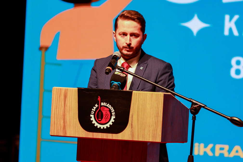 usak-belediyesi-yaz-okulu-6.jpg