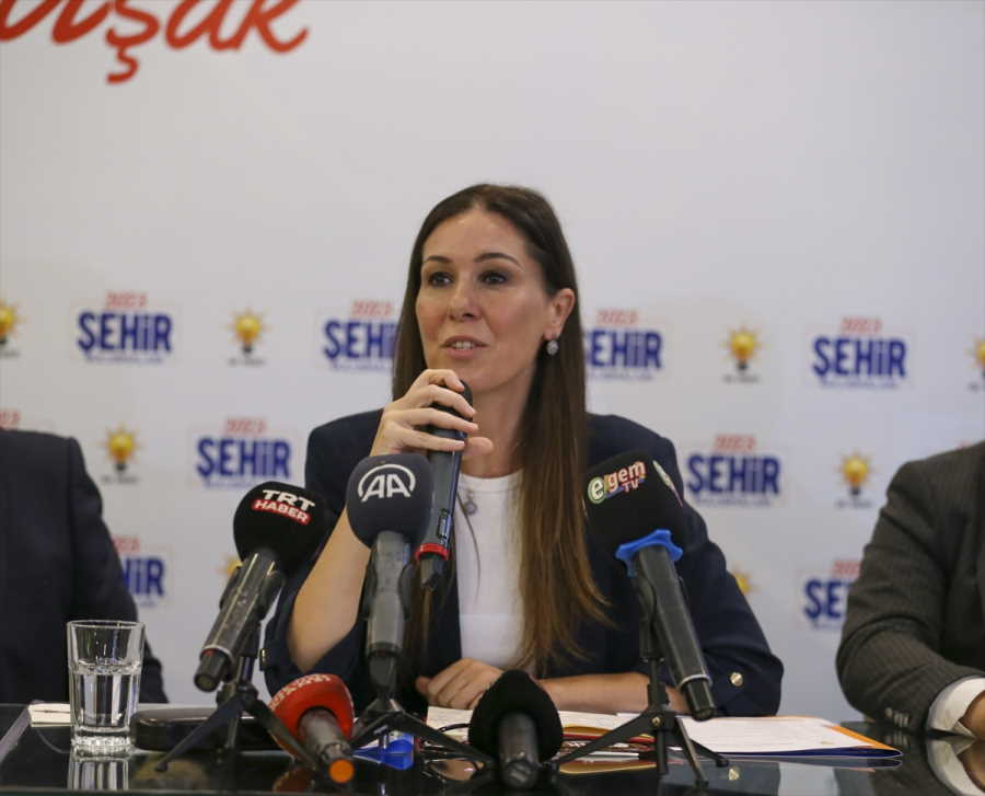 aa-20230816-31929699-31929697-ak-parti-genel-baskan-yardimcisi-karaaslan-usakta-konustu.jpg