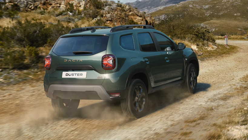 2023/08/18/daci-duster-1.jpg