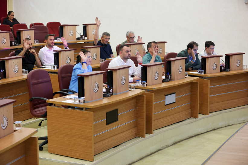 usak-belediye-meclisi-toplantisi-2.jpg
