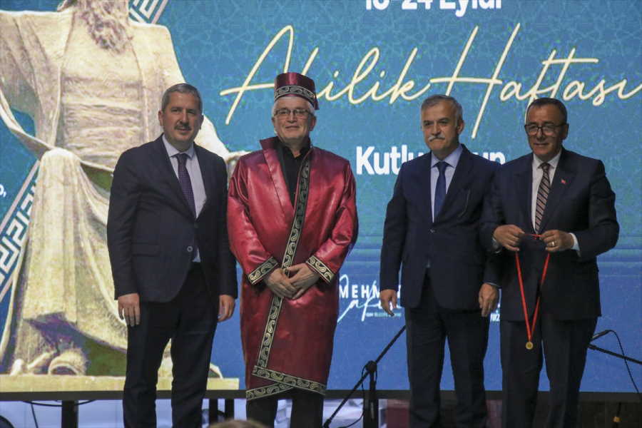 usak-belediyesi-yoresel-urunler-carsisi-3.jpg
