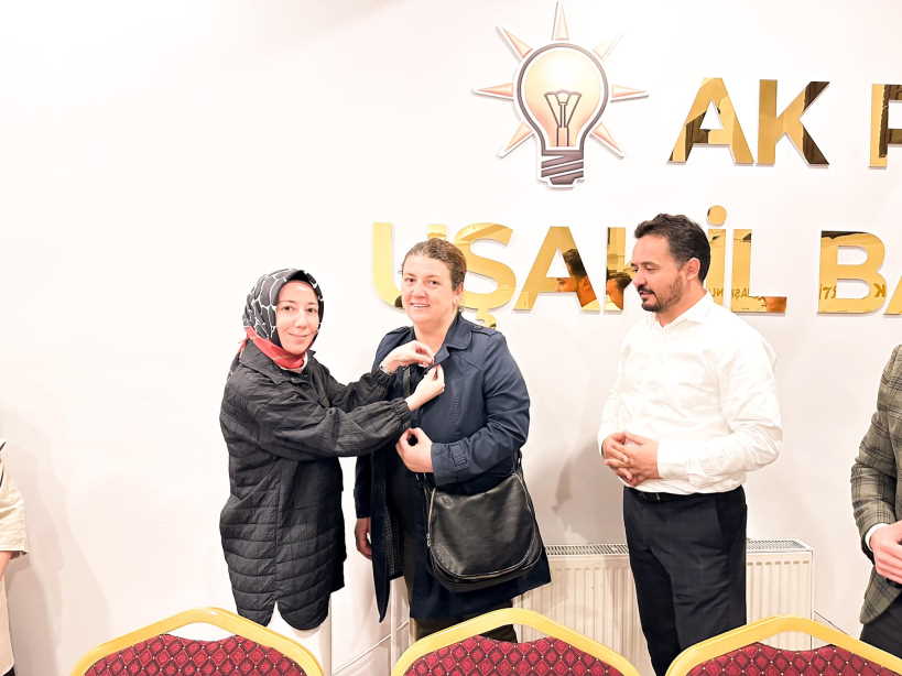 ak-parti-usak-il-baskanligi-4.jpg