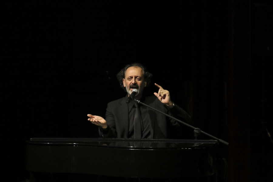 usak-belediyesi-necip-fazil-kisakureki-anma-gecesi-duzenlendi-1.jpg