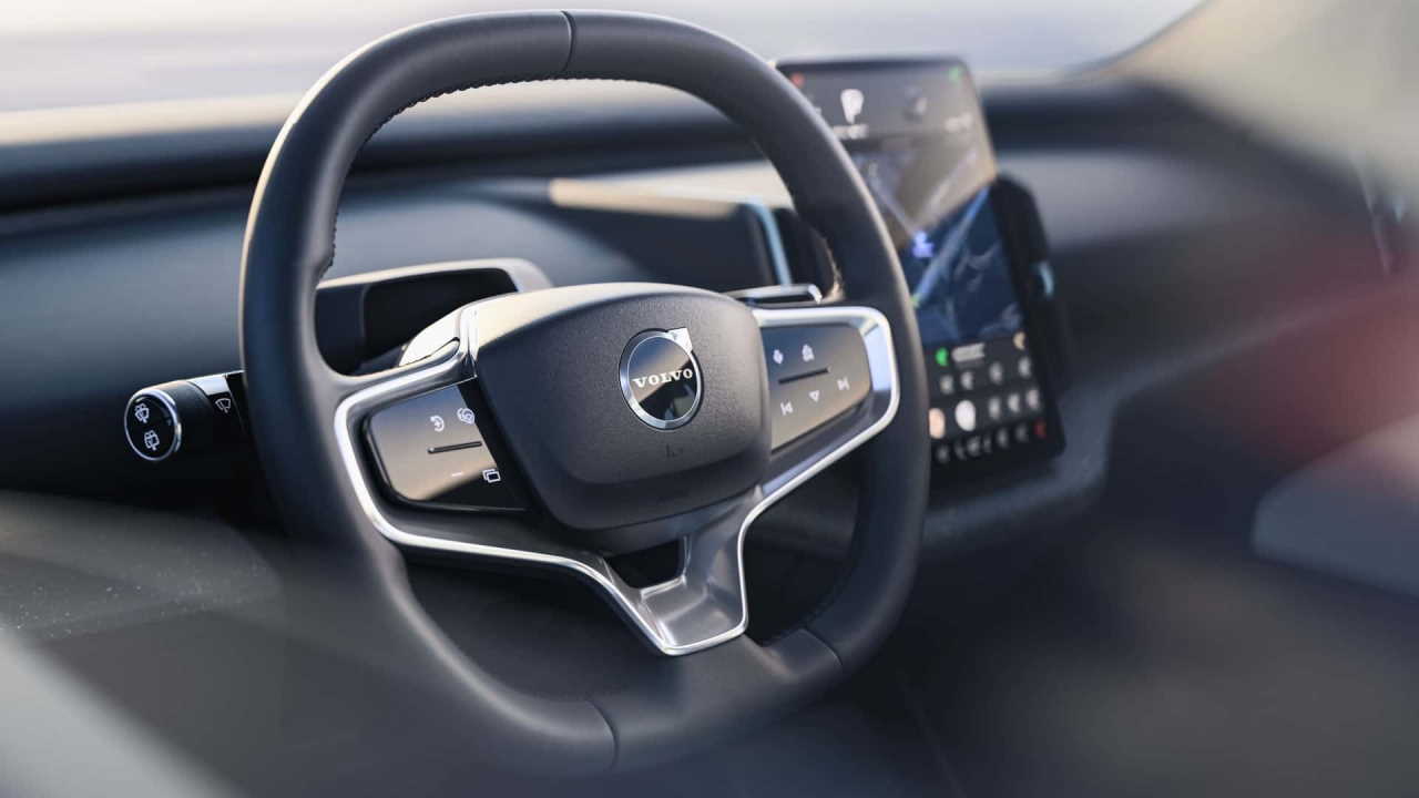 yeni-volvo-ex30-2.jpg