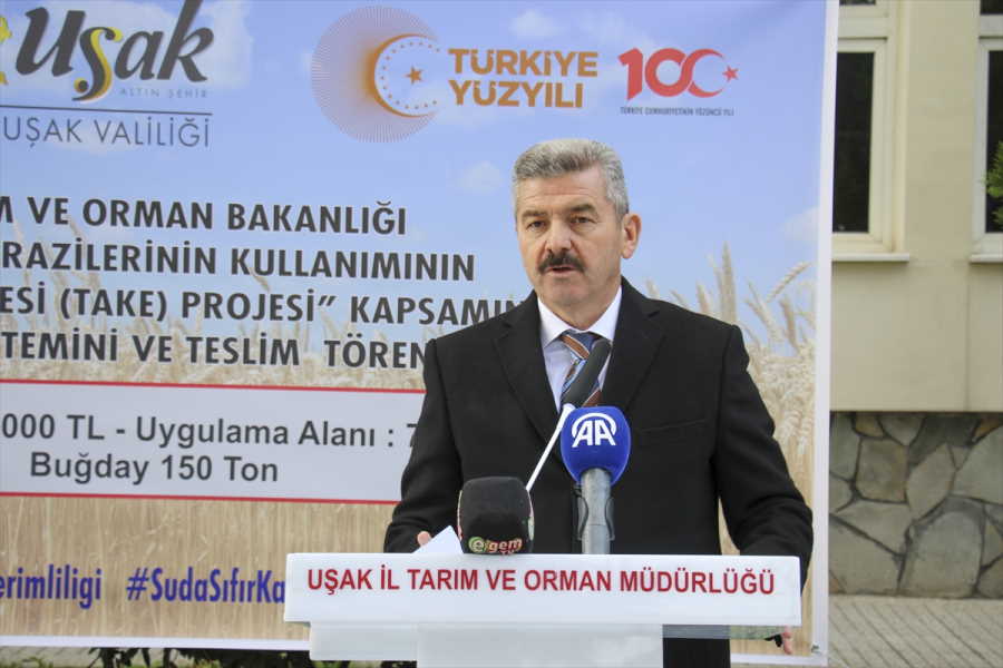 usakta-ciftcilere-150-ton-bugday-tohumu-dagitildi-1.jpg