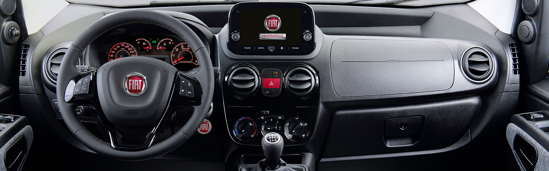 fiat-fiorino-combi-2.jpg