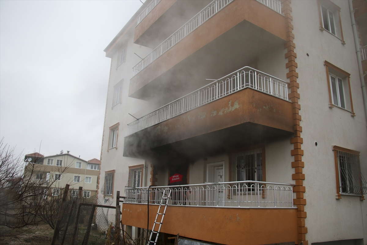 usak-yangin-1.jpg