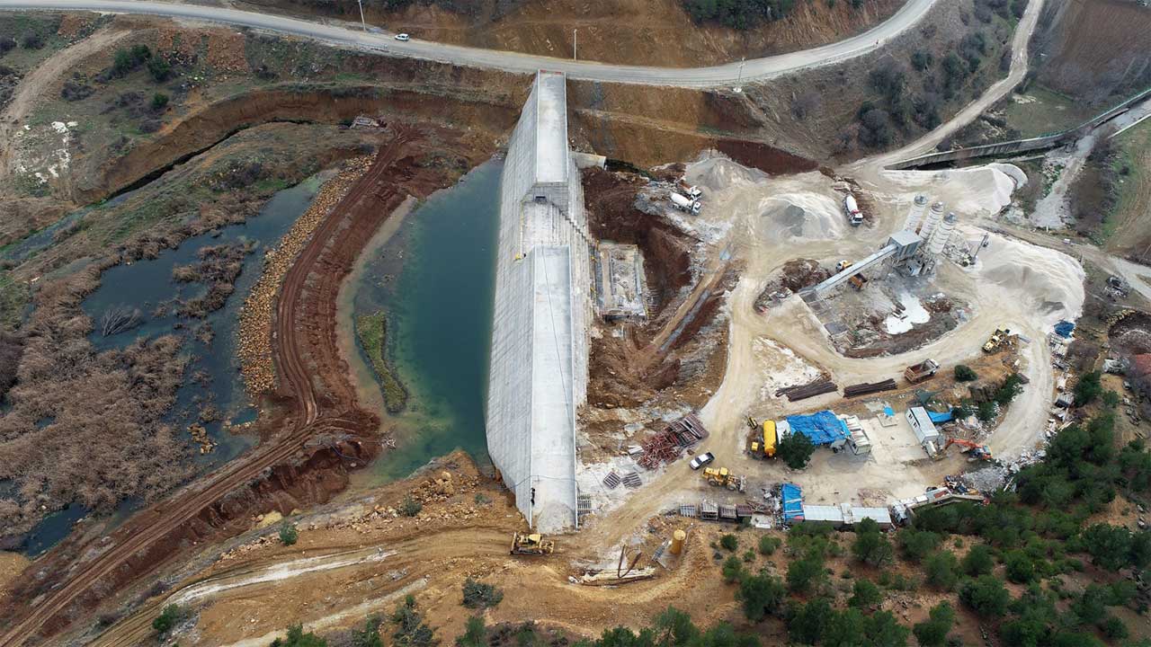 usak-sorkun-goleti-2.jpg
