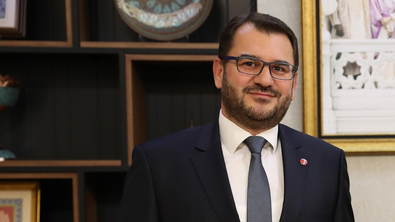 saaadet-partisi-usak-belediye-basan-adayi-ramazan-yavuz-acar.jpg