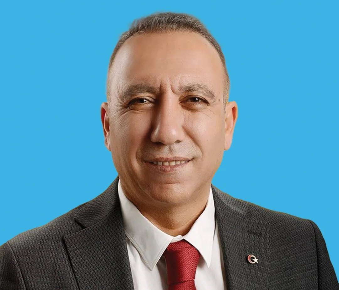 yi-parti-usak-belediye-baskan-adayi-muhammet-gur.jpg