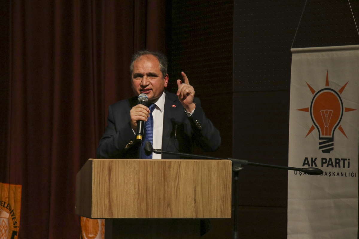 ak-parti-usak-il-danisma-meclisi-toplantisi-yapildi-3.jpg