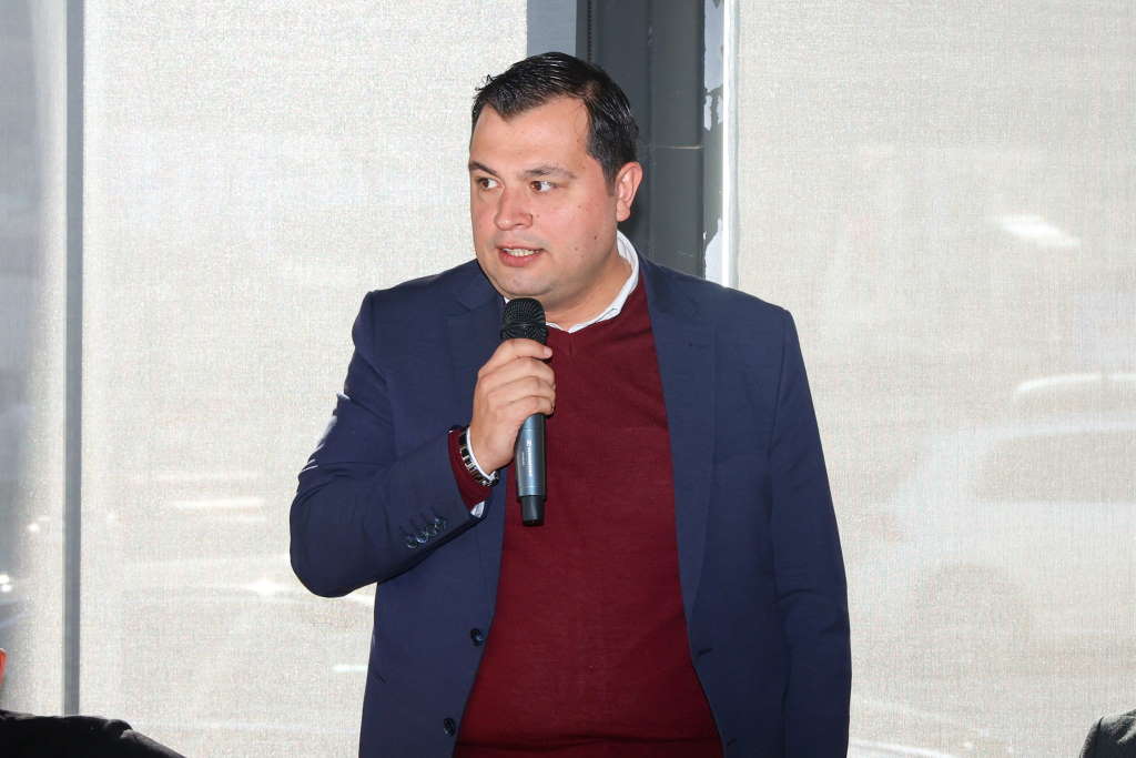ak-parti-bulusma-1.jpg