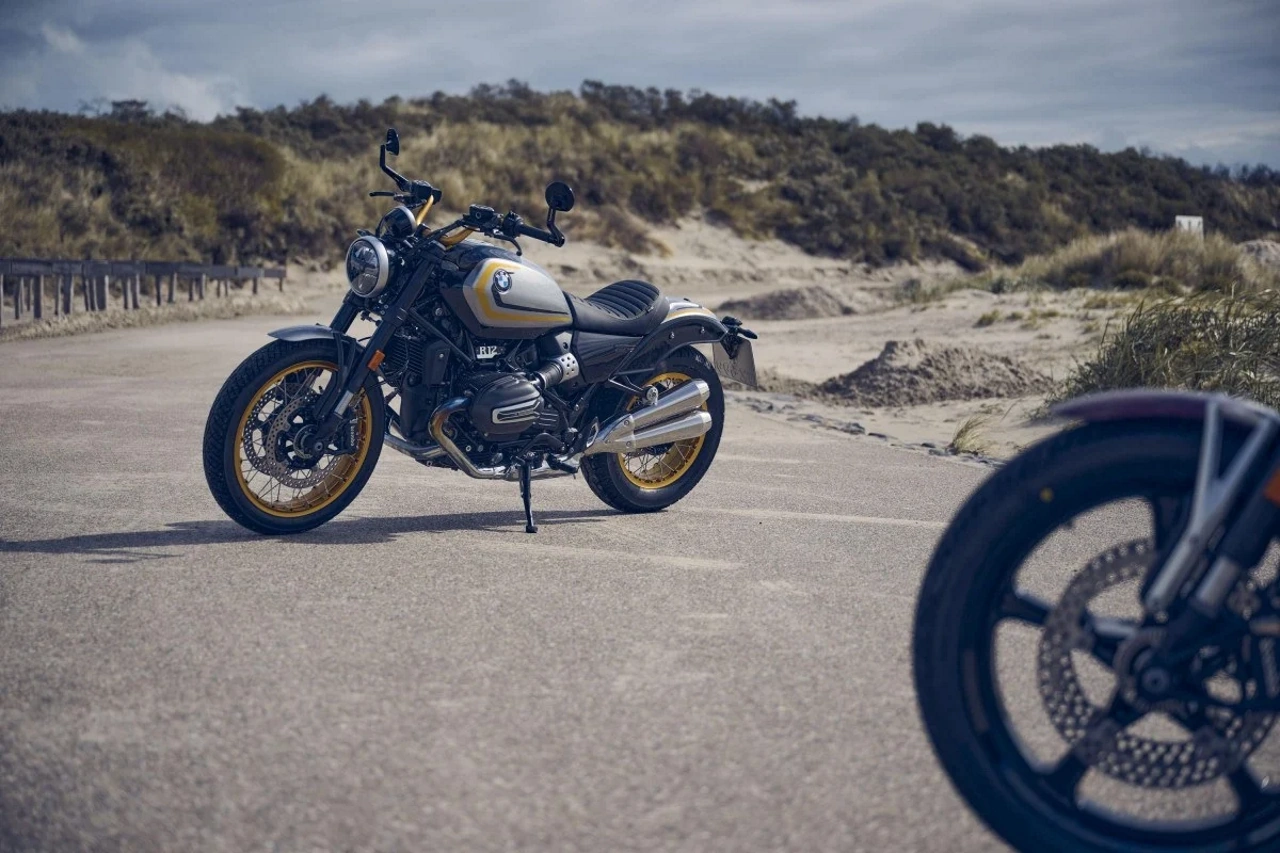 bmw-r-12-ninet-ve-r-12-1.webp