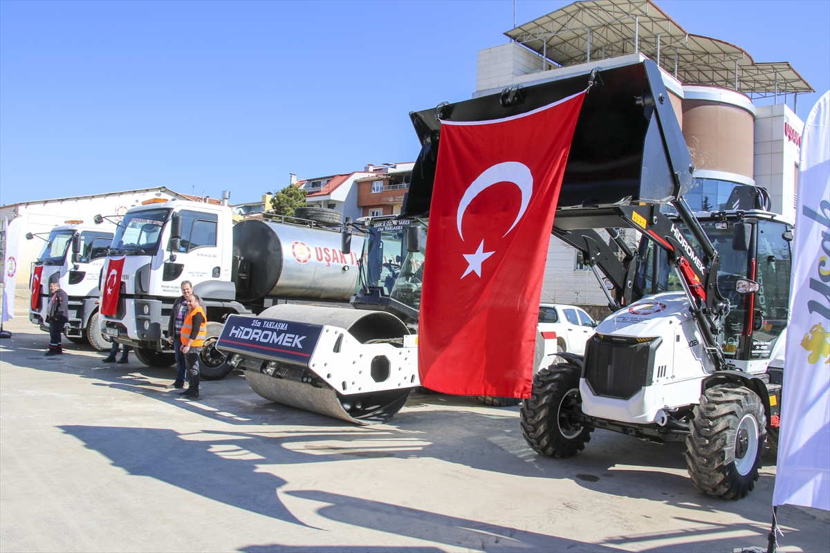 usak-valiligi-il-ozel-idaresi-arac-filosunu-guclendiriyor.jpg