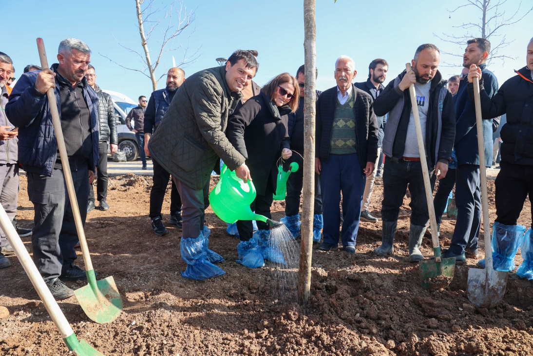 ocukkent-agac-dikimi-1.jpg