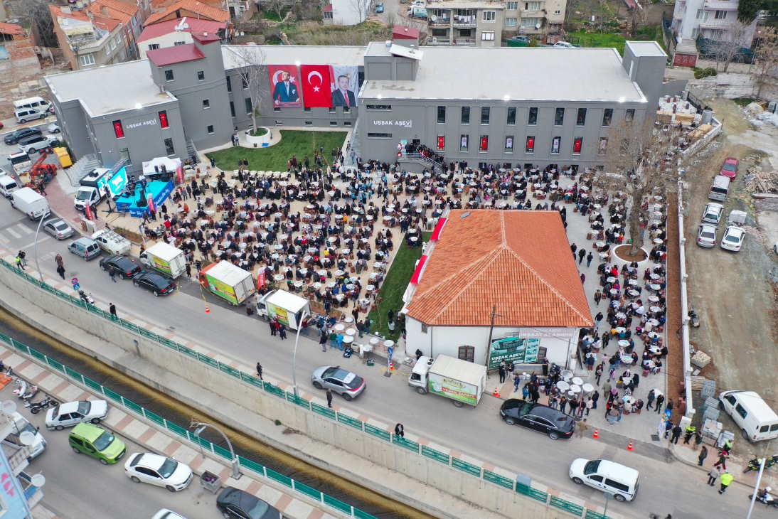 ussak-yeni-asevi-iftar-programi-1.jpg