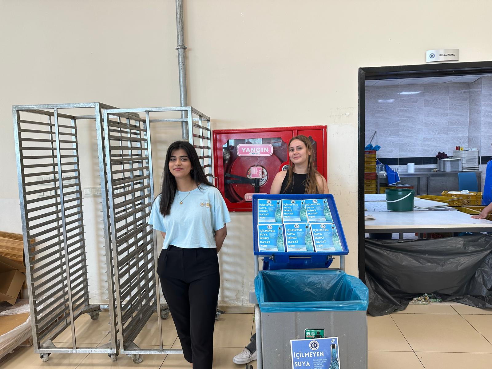 usak-universitesi-ogrencileri-1.jpeg