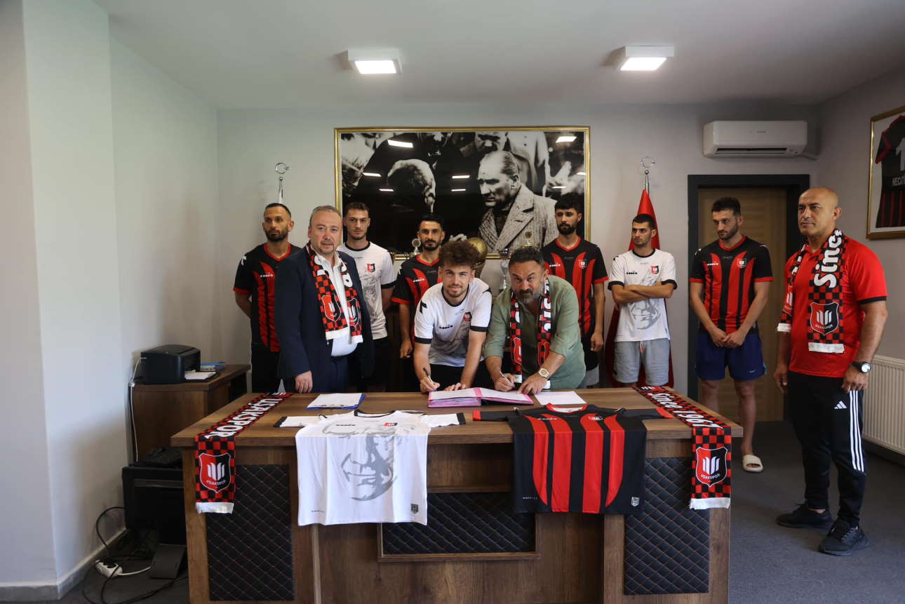 usaksporda-imzalar-atildi-teknik-kadro-sekillendi1.jpg