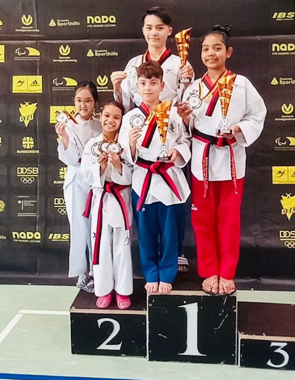 usakli-alparslan-gul-almanya-taekwondo-sampiyonu-oldu-3.jpeg