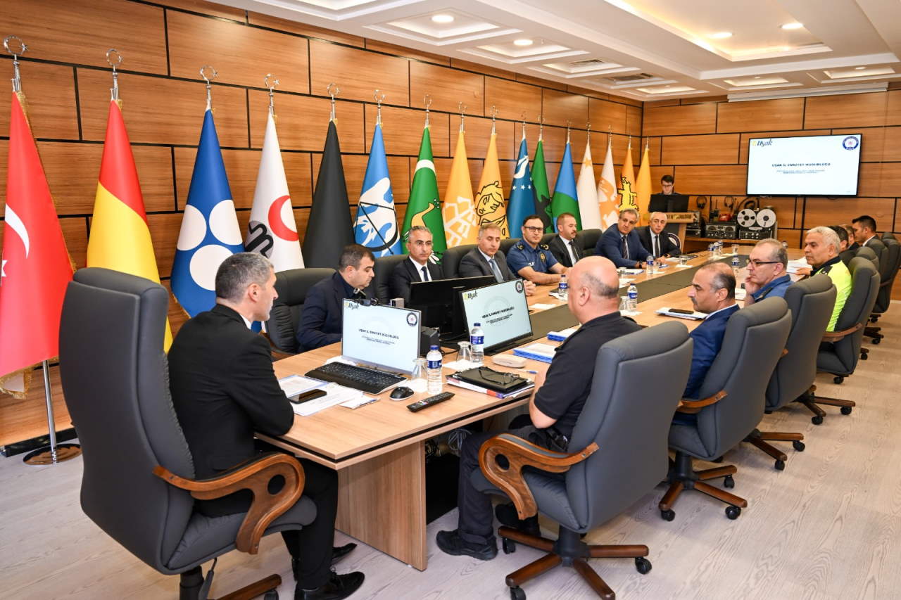 vali-naci-aktas-ziyaret-1.jpeg