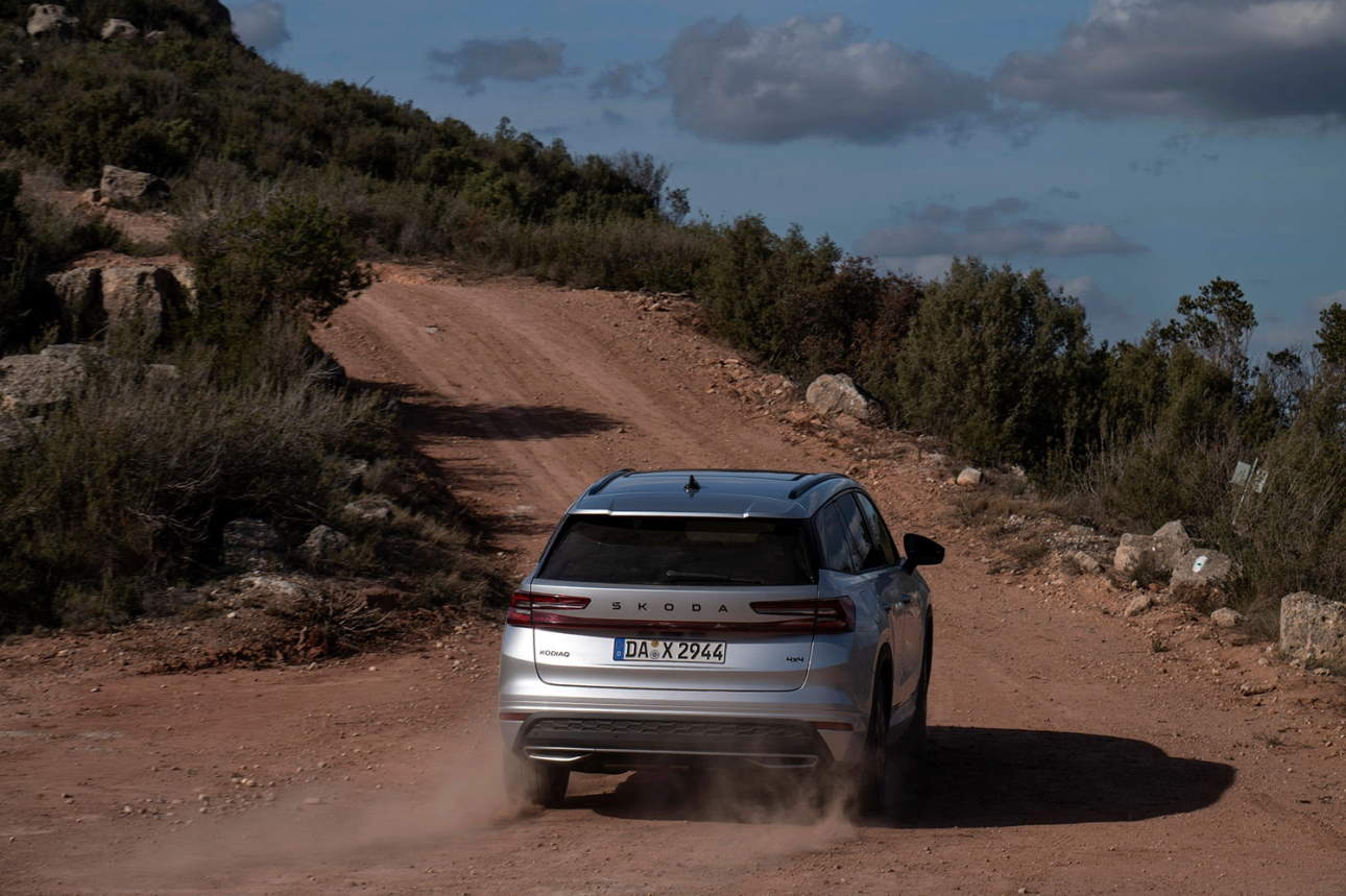 yeni-skoda-kodiaq-sportline-2.jpg